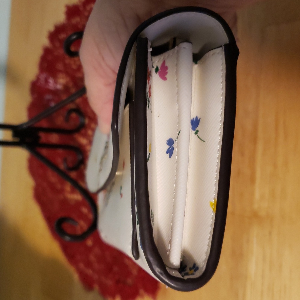 Kate Spade New York Staci Garden Wallet With Detatchable Card Holder NWOTs (#42) - Picture 5 of 14